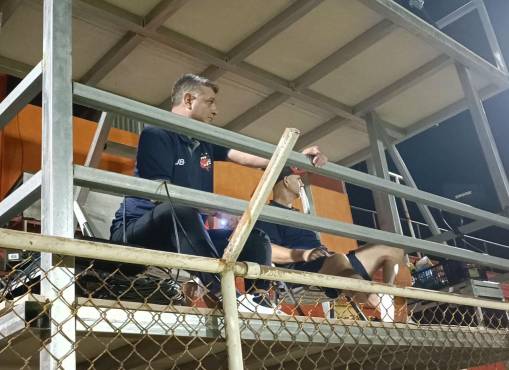 Diego Vázquez da la cara luego de ser apaleado por Saprissa en su debut en el banquillo de Puntarenas