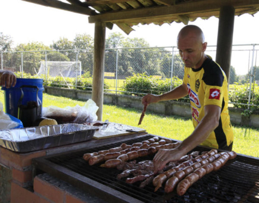 Real España y un asado de buenas vibras.