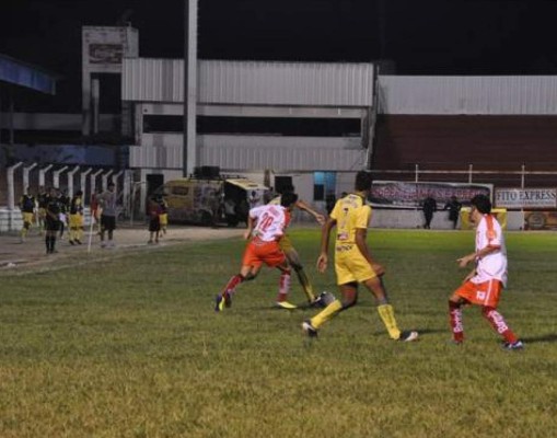 Guatemala: Acusan a árbitro de intento de soborno por el ascenso