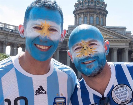FOTOS: La especular fiesta de los argentinos previo al juego ante Nigeria