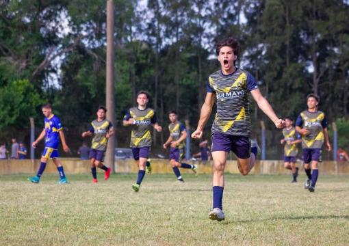 Un bombero le llenó el tanque a Messi y revela el gesto del argentino: “Me temblaban las manos; es una cosa de locos”