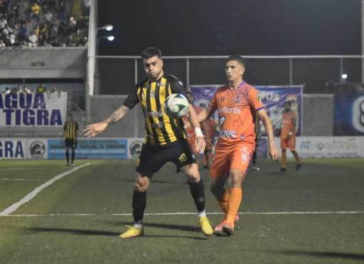 ¡Real España y Lobos UPN se van empatados sin goles para definir el semifinalista en la vuelta del repechaje!