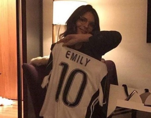 EXPLOSIVA: Así es Emily Ratajkowski, la espectacular modelo y fichaje bomba de la Juventus