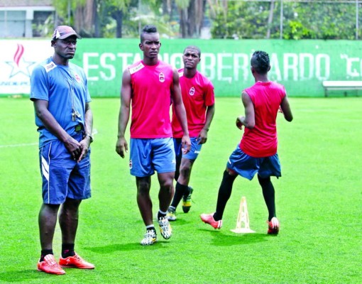 Mercado: Motagua blinda a una figura, Salas entre dos grandes y Yerson iría a gigante de Centroamérica