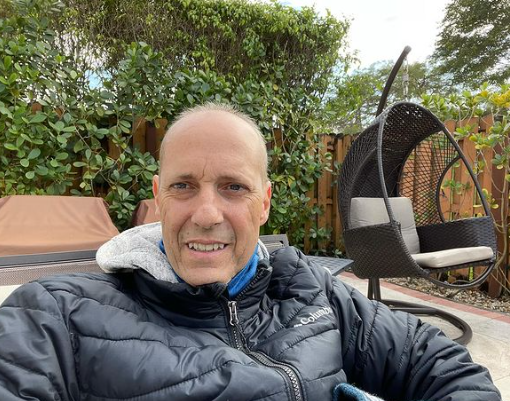 Paco Villa reaparece y causa conmoción por su estado físico: sigue luchando contra una dura enfermedad