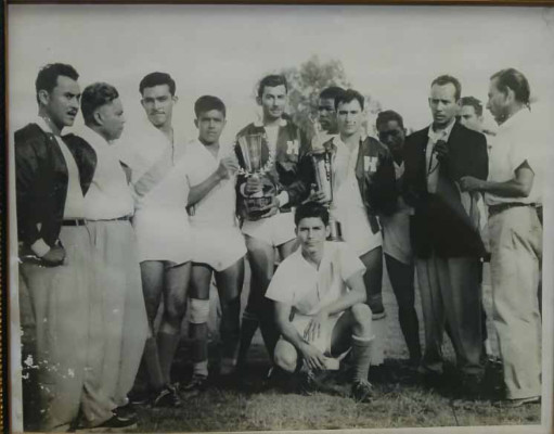 José Enrique 'la Coneja” Cardona” una leyenda del Futbol .