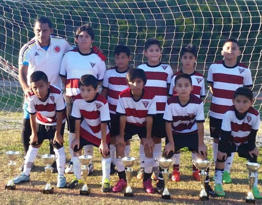 Así es Luis Cálix, el hondureño que venció a la muerte para formar campeones