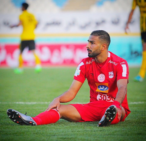 Irán condenó a otras tres personas a muerte y lo que ocurrió con el futbolista Amir Nasr-Azadani