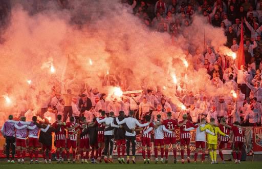 La Policía tuvo que intervenir en pelea de barristas, detenidos y expulsados en el Malmo y Unión Berlín por la Europa League