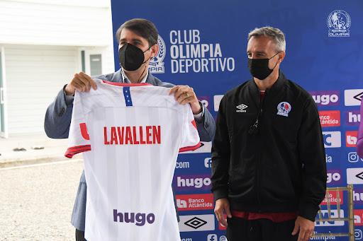 ¿Fracasó o tuvo éxito? Qué fue de Pablo Lavallén, el DT argentino que reemplazó a Troglio y ‘evitó’ el penta de Olimpia