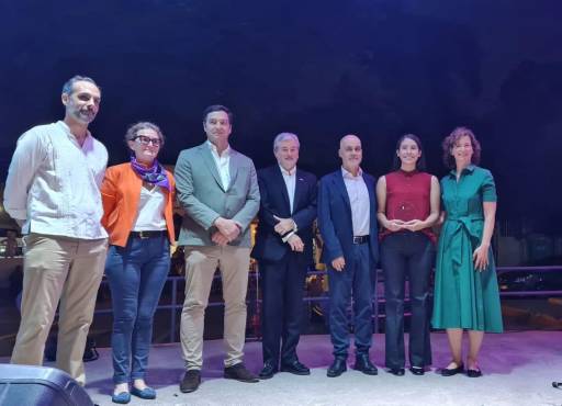 ¡Qué orgullo! Sarah Mikaela Rodríguez, primera árbitra FIBA hondureña, recibe reconocimiento de la Unión Europea