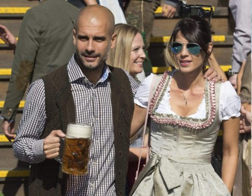 Las elegantes y preparadas esposas de grandes técnicos en el mundo