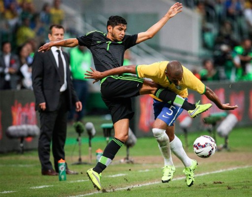 Brasil venció 2-0 a México en amistoso hacia la Copa América