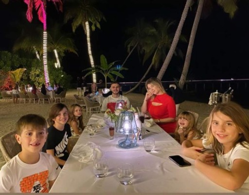 Wanda Nara luce su cuerpazo en las vacaciones navideñas con Icardi en las Maldivas