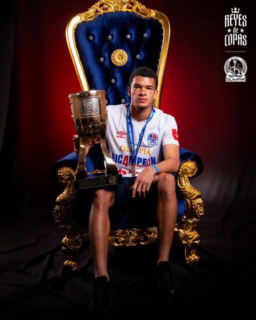 ¿Por qué le dicen El Brujo? Estuvo a punto de irse del Olimpia y recibió su primer llamado con Honduras