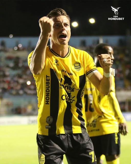 Fichajes: Altas en Olimpia, bajas aurinegras, Farioli impacta ¿Se va del Ciclón?