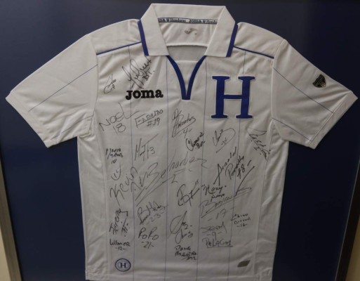 FOTOS: Así ha sido la evolución de la camiseta de Honduras desde 1970