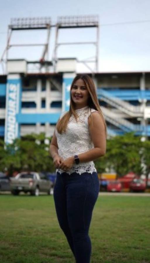 ¿De dónde sale tanta belleza? Las chicas que adornan el Olímpico para el Honduras-Jamaica