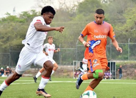 Así era Demetri Gordon, el delantero de Olimpia que murió en un accidente: prometía goles y tuvo un debut soñado