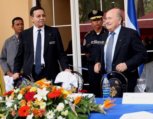 El recorrido que hizo Joseph Blatter, primer presidente de FIFA que visitó Honduras