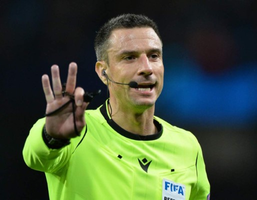 Encontrado con 26 hombres y 9 mujeres: Detienen a árbitro de Champions por prostitución, tráfico de armas y drogas&nbsp;&nbsp;