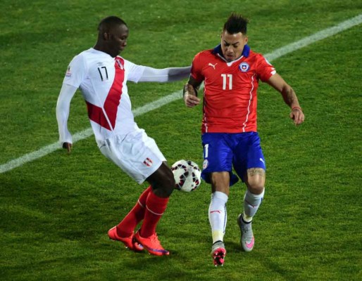 Chile venció 2-1 a Perú y pasa ala final de la Copa America 2015