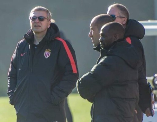 Ni el de PSG ni Manchester City: Las tremendas fortunas de los dueños más ricos del fútbol, sorpresivo primer lugar