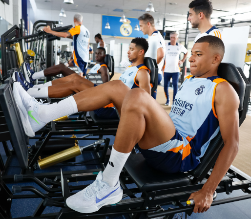 Mbappé ya está con el Real Madrid: así fue su primer entrenamiento y Ancelotti recupera todas sus armas