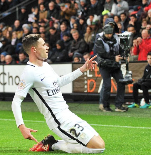 Se marchó del PSG tras seis años y en un acto de total franqueza lo admite: “Me fui por dinero”