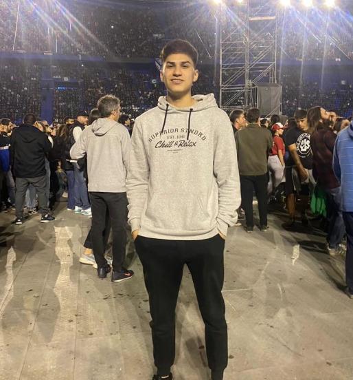 Un bombero le llenó el tanque a Messi y revela el gesto del argentino: “Me temblaban las manos; es una cosa de locos”