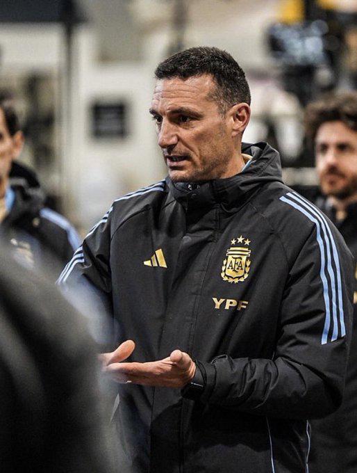 Sin Messi y el look de Lautaro; así comandó Lionel Scaloni y la selección Argentina en su primer entreno en Philadelphia