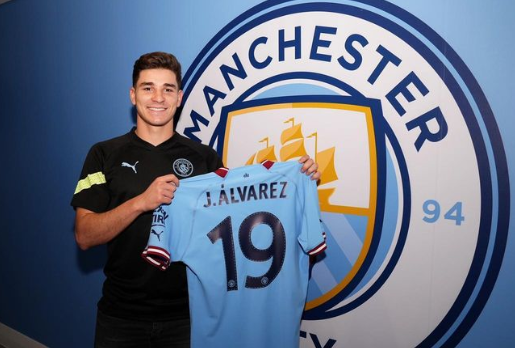 Manchester City blindará a Julián Álvarez: los detalles del nuevo contrato que va a firmar la ‘Araña’ tras ganar el Mundial
