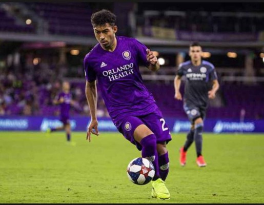 Rostros tristes, abatidos y un desertor: Así fue la llegada de Honduras a Los Ángeles