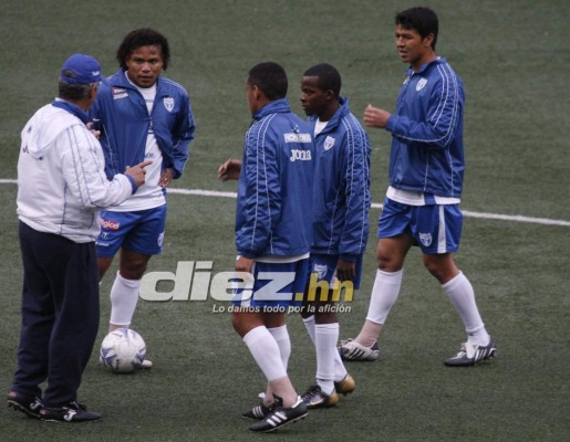 EN FOTOS: Las 20 inolvidables imágenes de Roger Espinoza con la camisa de Honduras