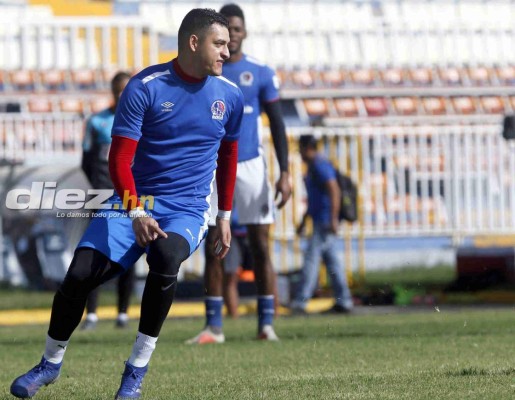 Pedro Troglio sigue sumando jugadores a la pretemporada del Olimpia
