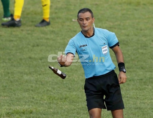 NO SE VIO EN TV: La disputa de Chino López por una botella de cerveza y el júbilo en el Yankel