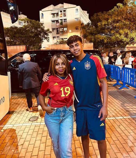 La madre de Lamine Yamal lanzó un nuevo y polémico negocio: ¡el desorbitado precio para cenar con ella!