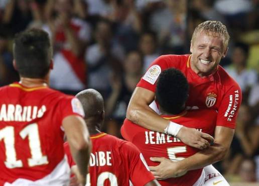 NOG. Monaco (Monaco), 04/08/2017.- Kamil Glik of AS Monaco celebrates after scoring a goal against Toulouse FC during the French Ligue 1 soccer match, AS Monaco vs Toulouse FC, at Stade Louis II, in Monaco, 04 August 2017. (Francia) EFE/EPA/SEBASTIEN NOGIER