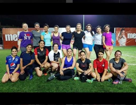 Kritza Pérez, la ex diputada y periodista que es aficionada del Motagua