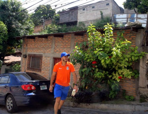 Así es la dura vida de Celio Valladares: El barrio se llevó una parte de él