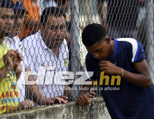 Las imágenes que no viste en televisión de la vibrante fecha 16