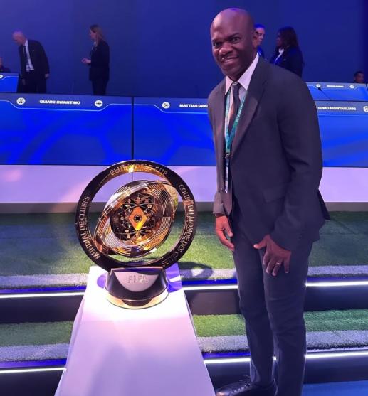 David Suazo se 'codea' con estrellas en congreso de la FIFA en Paraguay: Ha sido una experiencia maravillosa