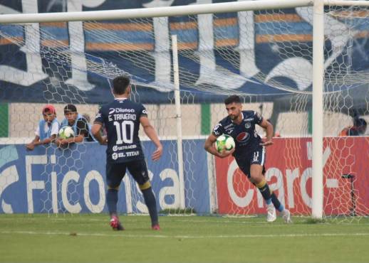 Motagua sigue penando y dejando muchas dudas de cara al repechaje; Marathón le empató de visita jugando con 10