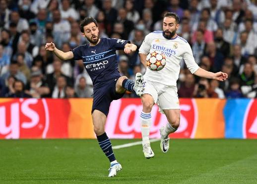 Partido muy parejo en los primeros 25 minutos en el Santiago Bernabéu.