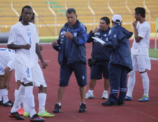 ¿Qué hacen? La realidad de los últimos técnicos que dirigieron a Honduras