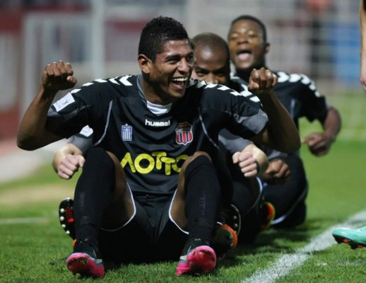 Las camisas que ha defendido Carlo Costly en su carrera