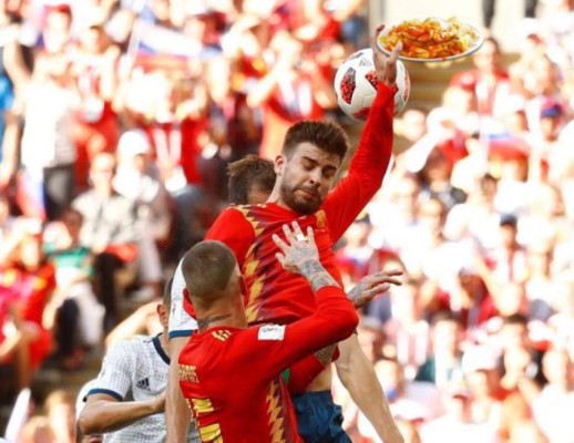 ¡No perdonan! Piqué protagoniza los memes tras la eliminación de España