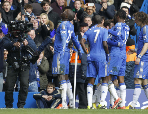 Chelsea se impone 1-0 al Manchester United y se medirán al Manchester City en las semifinales.