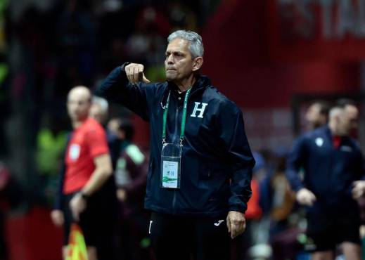 Reinaldo Rueda aseguró que Luis Palma es “él es el niño bonito de Honduras y sacarlo es de esas decisiones antipopulares”.