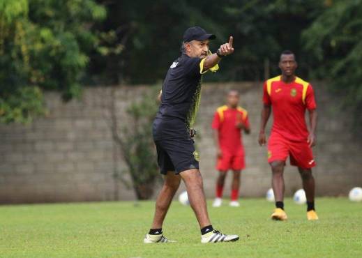 Potro Gutiérrez dirigió por dos temporadas completas al Real España. En el inicio de su tercero, fue cesado.